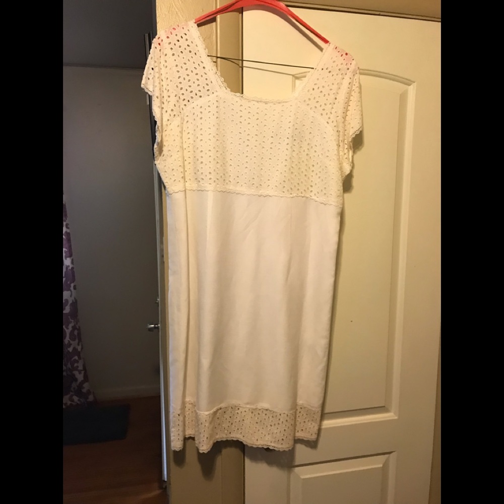 White Lattice Trimmed Dress Size 16 Cap Sleeves